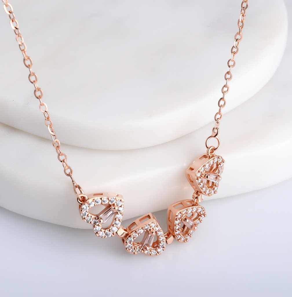 Clover Heart Necklace – Four Leaf Flower Design Elegant Jewelry for Women